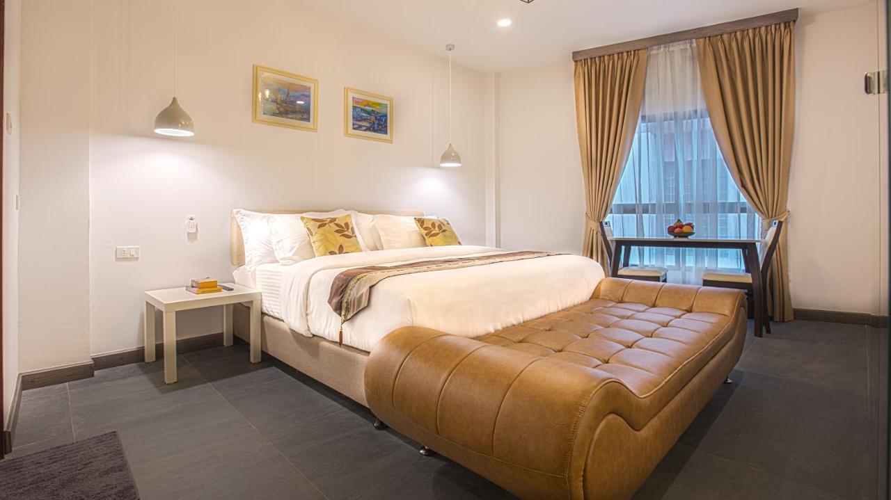 Khách sạn V One Pride-sukhumvit 22, 3*